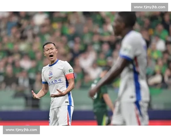 100 分钟血色绝平!吴曦撞肿脸造点,申花点球续命争冠 100 分钟血色绝平!吴曦撞肿脸造点,申花点球续命争冠